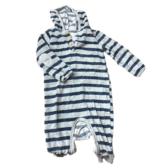 ✨BABY STRIPED BODYSUIT✨ - Picture 1 of 5